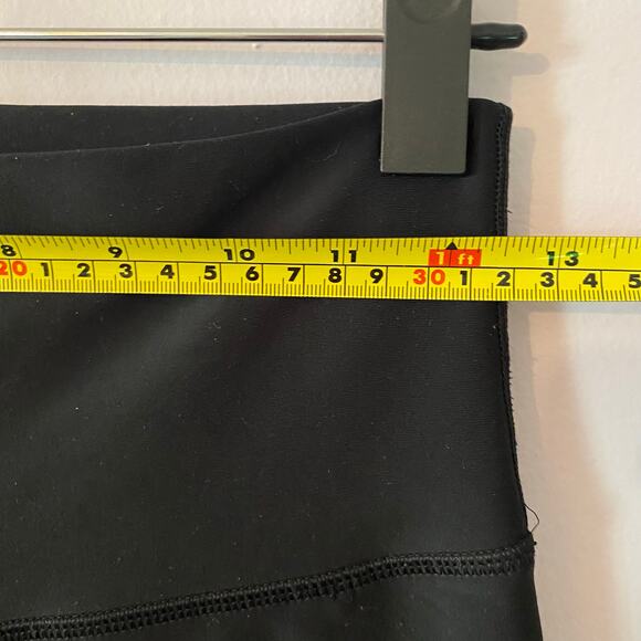 TNA Women's size Medium Black Leggings High Rise Tights Active Workout Gym - Picture 7 of 9